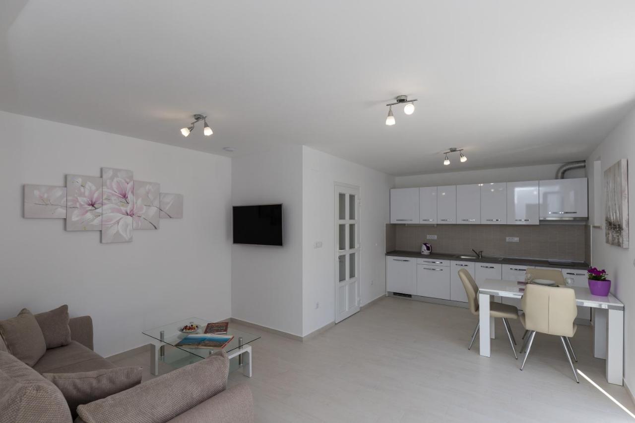 Apartments Fortinia Dubrovnik- Free Parking Екстериор снимка