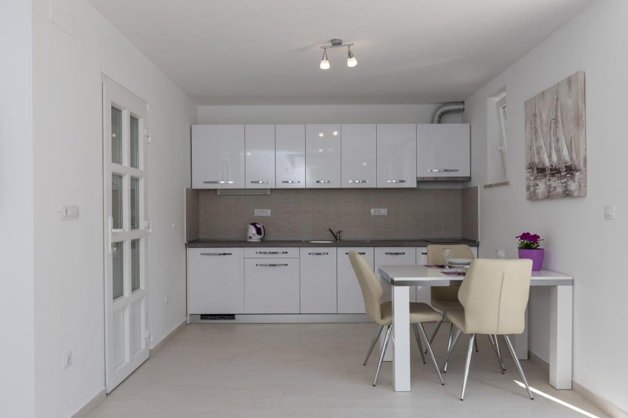 Apartments Fortinia Dubrovnik- Free Parking Екстериор снимка